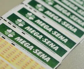 Imagem ilustrativa da imagem Mega-Sena sorteia prêmio acumulado de R$ 105 milhões; confira dezenas