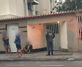 Imagem ilustrativa da imagem Mulher é presa após tentar furtar moto de policial militar em Vila Velha