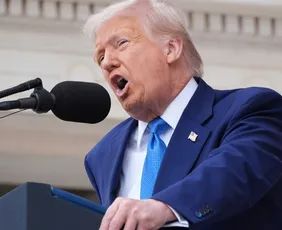 Imagem ilustrativa da imagem Trump anuncia, em rede social, que espaço aéreo da Venezuela foi totalmente fechado