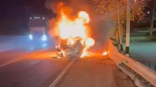 Imagem ilustrativa da imagem Motorista embriagado capota carro e veículo pega fogo na BR-259 em Colatina