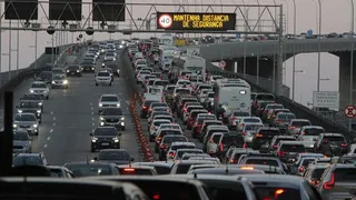 Imagem ilustrativa da imagem Trânsito de Vitória fica complicado após protesto e obras