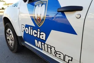 Imagem ilustrativa da imagem Pai usa filhos como escudo e ameaça policiais no Sul do ES