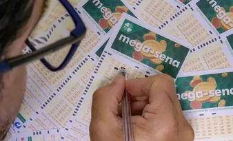 Imagem ilustrativa da imagem Duas apostas do ES batem na trave e faturam prêmio da quina da Mega-Sena