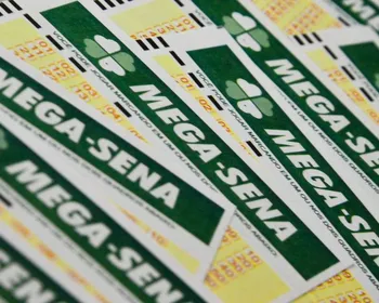 Imagem ilustrativa da imagem Mega-Sena acumula para R$ 102 milhões; confira os números sorteados