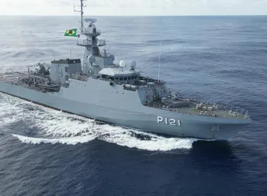 Imagem ilustrativa da imagem Visita liberada a navio de guerra neste domingo em Vitória