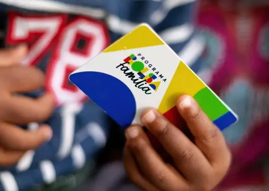 Imagem ilustrativa da imagem Caixa paga Bolsa Família a beneficiários com NIS de final 3