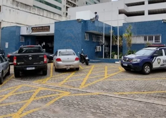 Imagem ilustrativa da imagem Homem é preso suspeito de beijar e assediar menina de cinco anos na Serra