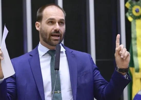 Imagem ilustrativa da imagem STF marca julgamento de denúncia contra Eduardo Bolsonaro para 14 de novembro