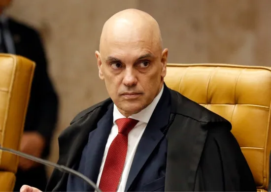 Imagem ilustrativa da imagem Moraes manda prender ex-diretor da PRF e outros quatro por trama golpista