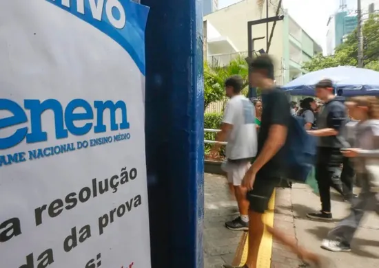 Imagem ilustrativa da imagem Enem terá inscrição automática para estudantes do 3º ano na rede pública