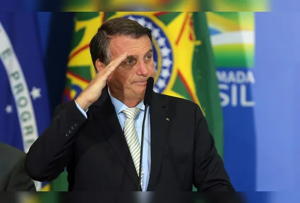 Imagem ilustrativa da imagem Bolsonaro pode ficar até sete anos em regime fechado se receber pena máxima