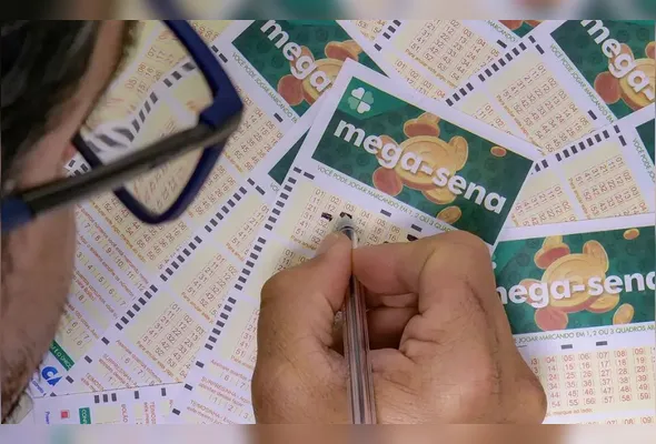 Imagem ilustrativa da imagem Mega-Sena não tem acertador e prêmio vai a R$ 40 milhões; veja dezenas