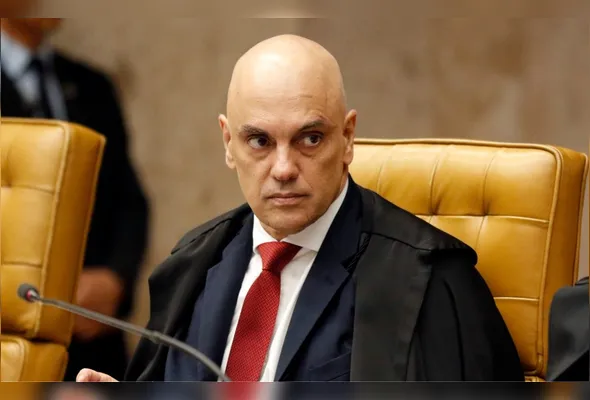 Homem fez uma live sentado na cadeira do ministro Alexandre de Moraes durante os atos antidemocráticos de 8 de Janeiro