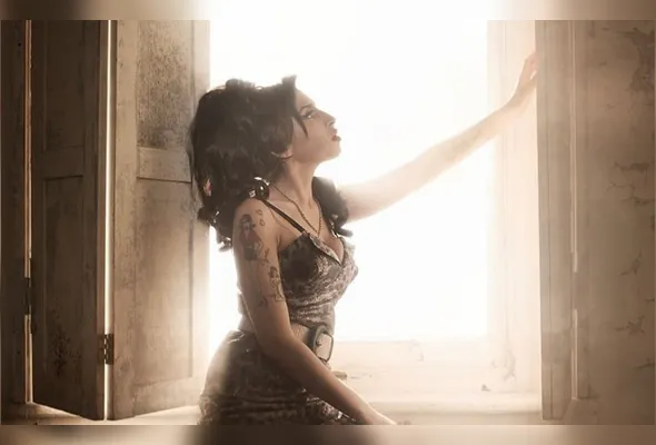 Tributo: 14 anos da morte de Amy Winehouse