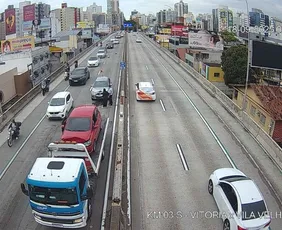 Imagem ilustrativa da imagem Engavetamento entre seis veículos complica trânsito na Terceira Ponte