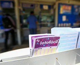 Imagem ilustrativa da imagem Quatro apostas do ES batem na trave e levam prêmio da lotofácil; veja valores