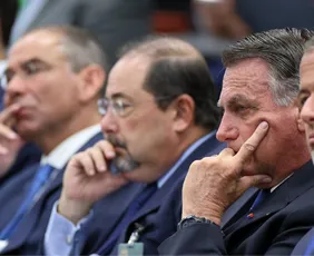 Imagem ilustrativa da imagem Recurso de Bolsonaro cita cerceamento de defesa e pede revisão da pena