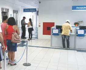 Imagem ilustrativa da imagem Governo federal anuncia bônus para reduzir fila do INSS
