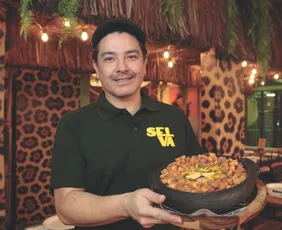 Imagem ilustrativa da imagem Camarão Capixaba: arroz cremoso que une moqueca e banana