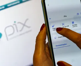 Imagem ilustrativa da imagem Receita Federal volta a negar taxação do Pix e alerta para golpes