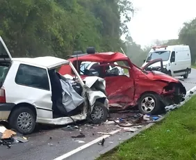 Imagem ilustrativa da imagem Três pessoas morrem após grave acidente no Sul do ES