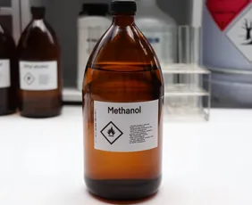 Imagem ilustrativa da imagem País tem 32 casos confirmados de intoxicação por metanol