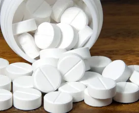 Imagem ilustrativa da imagem Anvisa diz que paracetamol, associado com autismo por Trump, tem histórico seguro