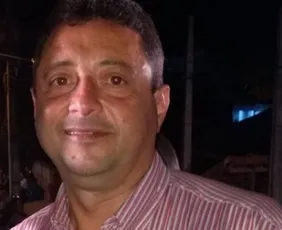 Imagem ilustrativa da imagem Ex-vereador de Nova Venécia morre após bater com moto em árvore