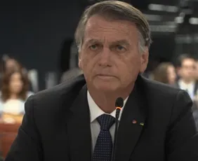 Imagem ilustrativa da imagem Moraes autoriza que Bolsonaro faça almoço de aniversário da filha em casa