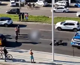 Imagem ilustrativa da imagem Motociclista é morto após ser atingido por caminhão em Cariacica