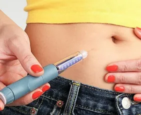 Imagem ilustrativa da imagem Preço de caneta emagrecedora Poviztra cai em até 39% nas doses de 1,7 mg e 2,4 mg