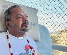 Imagem ilustrativa da imagem Após 16 horas de velório, corpo de Arlindo Cruz sai em cortejo
