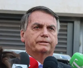 Imagem ilustrativa da imagem Bolsonaro entra com revisão criminal no STF para anular condenação