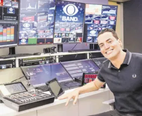 Imagem ilustrativa da imagem “Quem não causa passa em branco”, diz Léo Dias, novo apresentador da Band