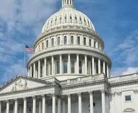 Imagem ilustrativa da imagem Senado dos EUA aprova medida que considera ilegal tarifas de Trump contra o Brasil