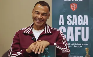 Imagem ilustrativa da imagem Cafu lança biografia em Vitória e fala sobre Seleção, Neymar e leitura