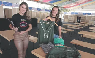 Imagem ilustrativa da imagem Feira em Jardim Camburi reúne shows, artesanato e roupas com desconto
