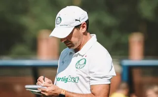 Imagem ilustrativa da imagem Palmeiras entra em campo para se manter no topo