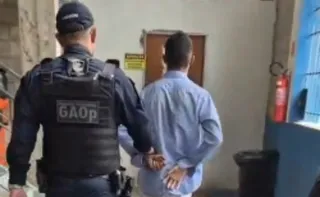 Imagem ilustrativa da imagem Homem é preso por suspeita de importunação sexual em ônibus