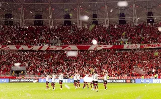 Imagem ilustrativa da imagem Inter demite responsáveis por papel picado antes de jogo contra o Flamengo