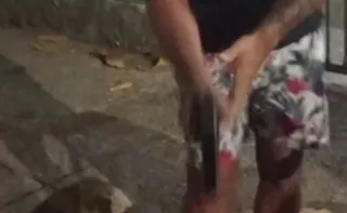 Imagem ilustrativa da imagem Justiça decreta prisão de policial penal do RJ que atirou no pé de entregador