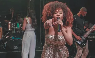 Imagem ilustrativa da imagem Pratos típicos com tilápia e show de Dalzy Sales em Jacaraípe no fim de semana