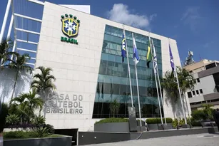 Imagem ilustrativa da imagem CBF confirma impedimento semiautomático no Brasileirão