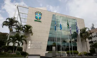 Imagem ilustrativa da imagem CBF chama clubes e projeta novas regras da Fifa em agosto no Brasileirão