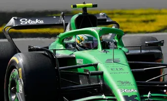 Imagem ilustrativa da imagem F1: Verstappen e Ocon largam dos boxes, e Bortoleto ganha posições em Interlagos