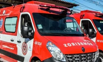 Imagem ilustrativa da imagem Vela acesa provoca incêndio e destrói espaço de oração no ES