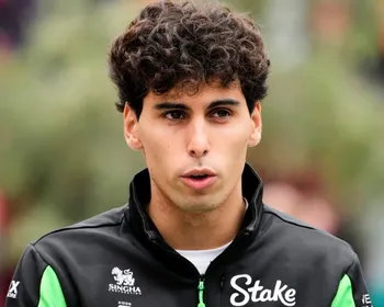 Imagem ilustrativa da imagem Bortoleto fala sobre acidente em Interlagos na sprint: 'Tive sorte de sair inteiro'