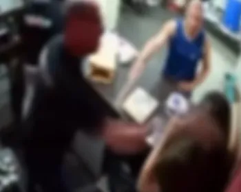 Imagem ilustrativa da imagem Dono de pizzaria é preso após agredir a filha no estabelecimento em Vitória