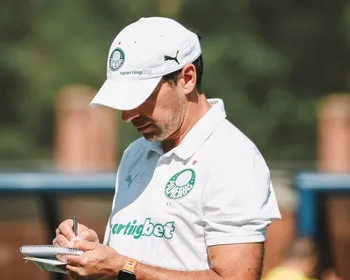 Imagem ilustrativa da imagem Palmeiras entra em campo para se manter no topo