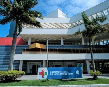 Imagem ilustrativa da imagem Gêmeos recebem alta do Hospital Dr. Jayme após 65 dias na Utin